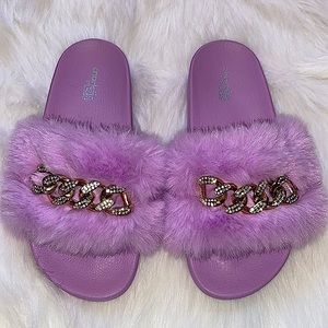 Charlotte Russe Purple Fur Slides With Gold Chain Strap